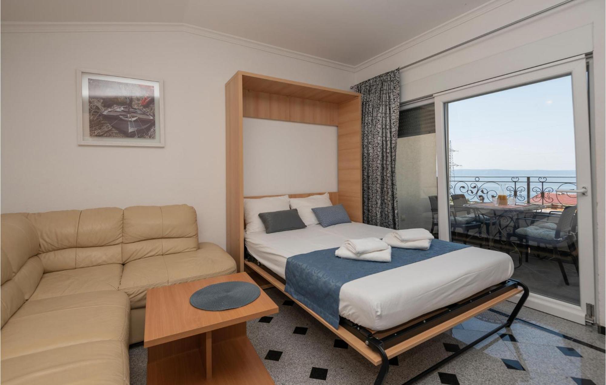 1 Bedroom Stunning Apartment In มาคาร์สกา ภายนอก รูปภาพ